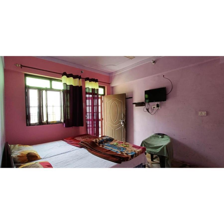 Astha Guest House Gopeshwar Zewnętrze zdjęcie