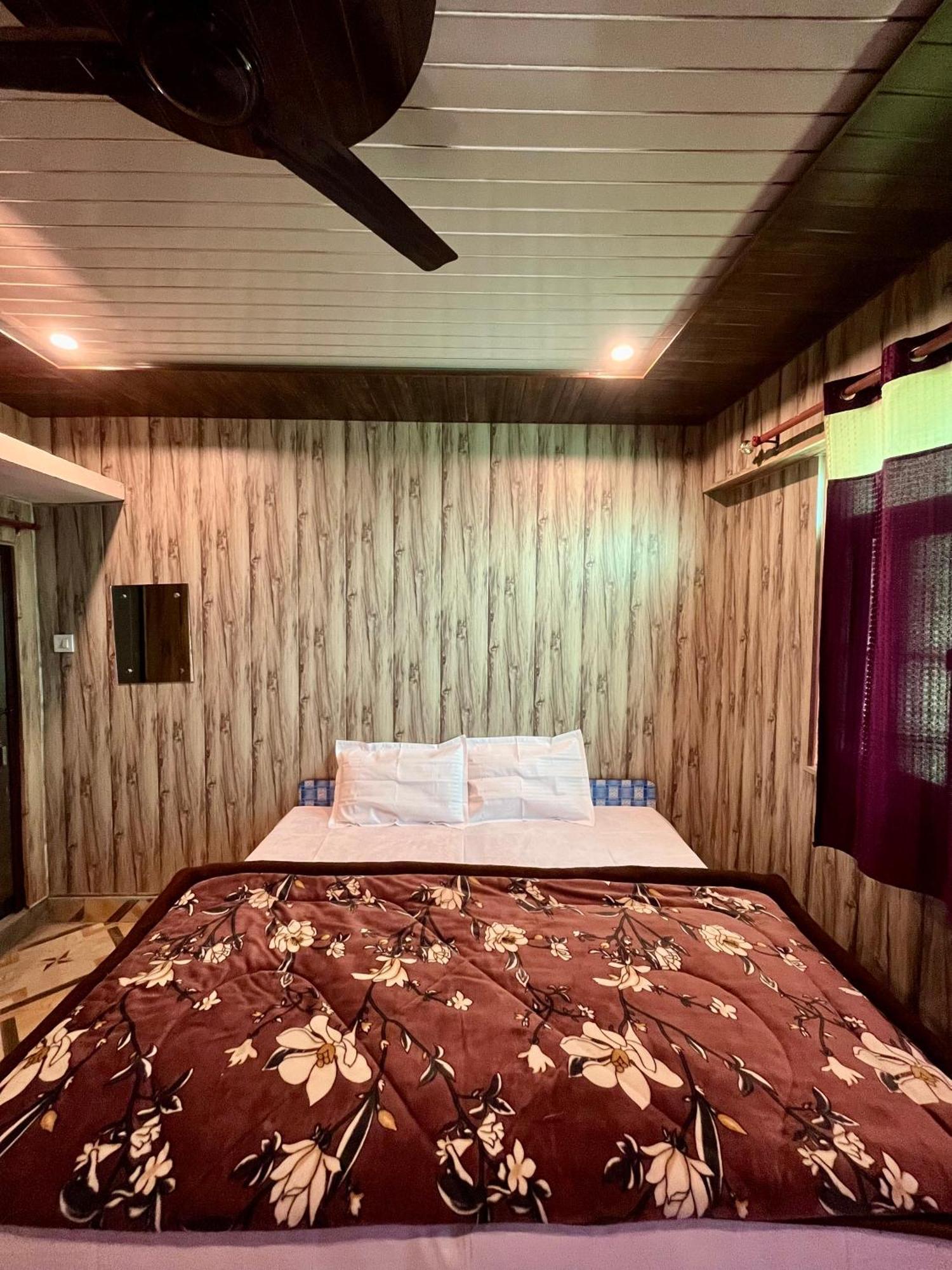 Astha Guest House Gopeshwar Zewnętrze zdjęcie